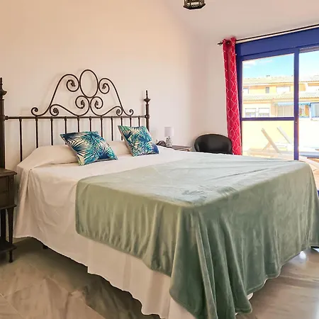 Beautiful Sea Views Duplex Penthouse In Manilva