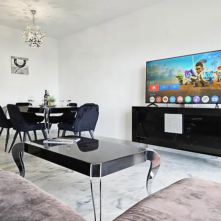 Beautiful Sea Views Duplex Penthouse In Manilva